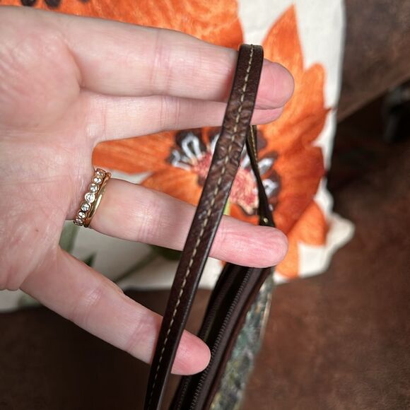 COACH Y2K WRISTLET GREEN TWEED MOHAIR NRASS BELTED DOG LEASH CLASP GOLD HANGTAG - Picture 8 of 14